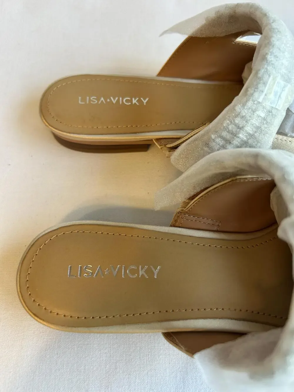 Lisa Vicky Shoes Womens Size 8 Medium Champagne Satin Move-V Slip On Flats Mules